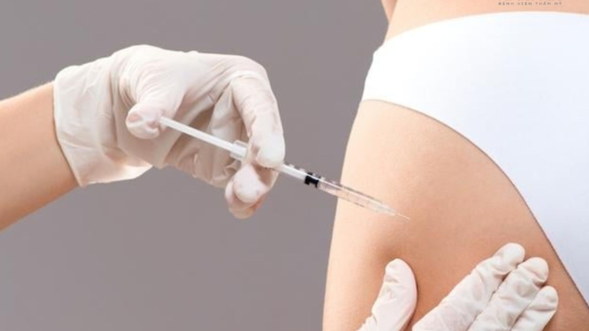 Hà Tâm Như lựa chọn tiêm filler mông tại Nam An (1)