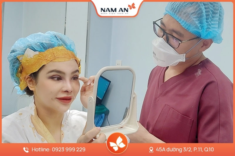 Nâng Mũi Cấu Trúc Toàn Diện