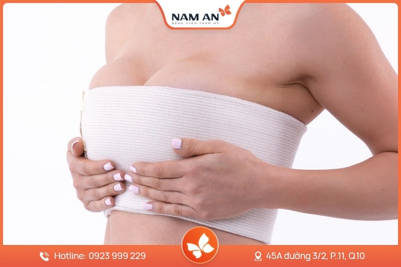 Phẫu Thuật Nâng Ngực Nội Soi An Toàn Tại BVTM Nam An (11)