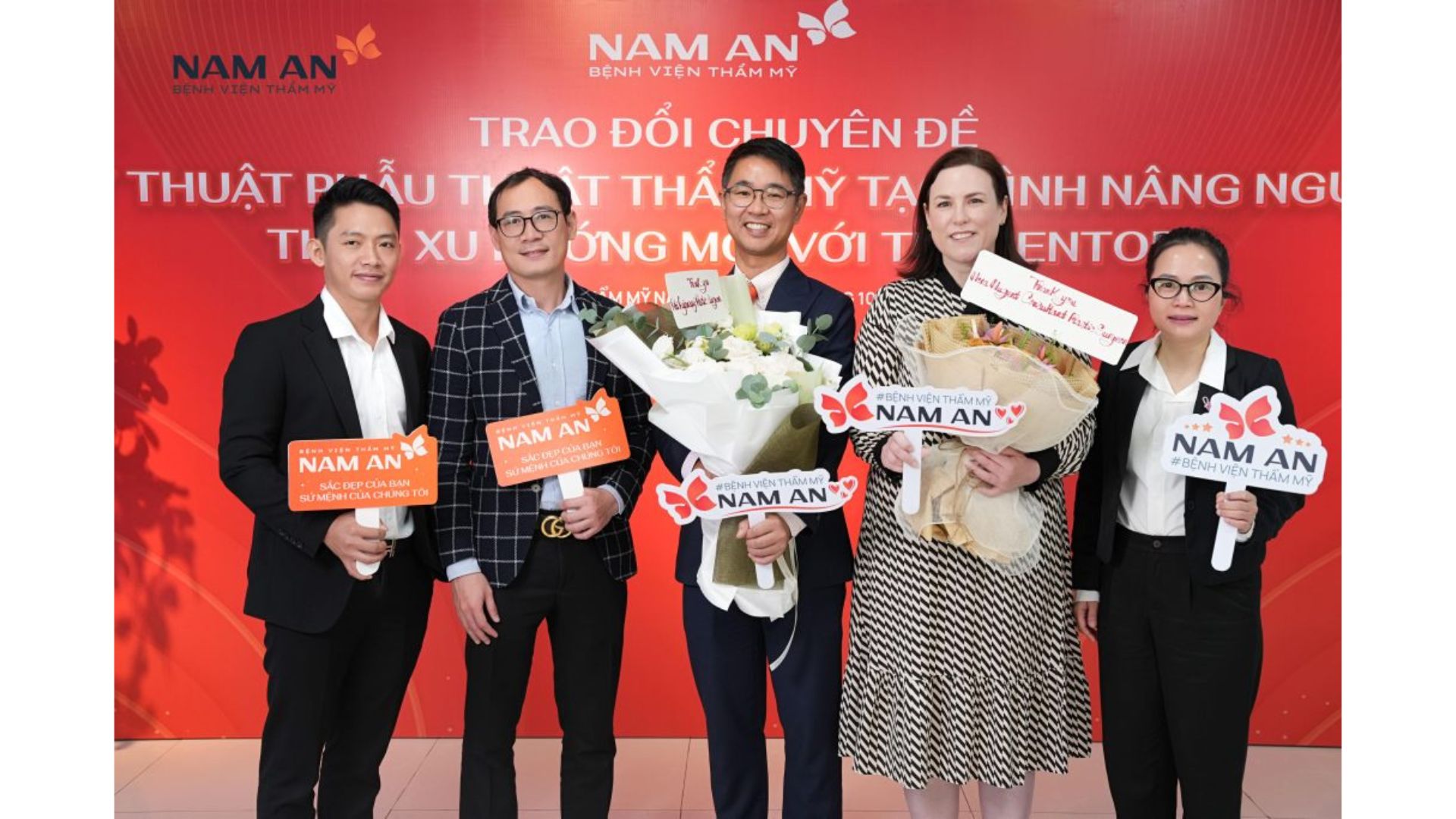 Trao Đổi Kỹ Thuật Nâng Ngực Xu Hướng Mới Với Túi Mentor (1)