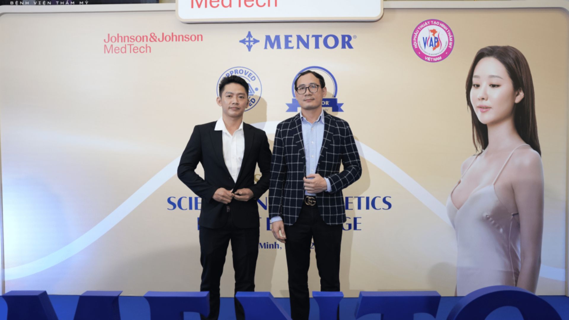 Trao Đổi Kỹ Thuật Nâng Ngực Xu Hướng Mới Với Túi Mentor (5)