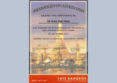 2013 – Giấy chứng nhận tham dự_ Phẫu thuật Cấy ghép mỡ cô đặc và hỗ trợ tế bào lần thứ 3 Trung tâm Hội nghị Bangkok