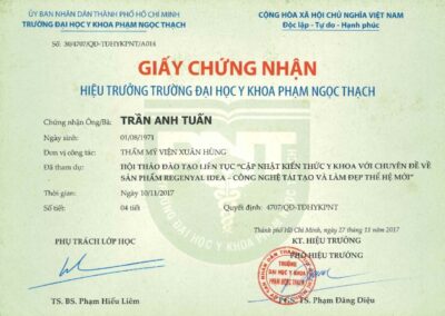 2017 – Giấy chứng nhận đào tạo liên tục_ Cập nhật kiến thức y khoa về chuyên đề về sản phẩm Regenyal Idea – Công nghệ tái tạo và làm đẹp thế hệ mới – Trường ĐH Y Khoa Phạm