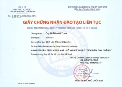 2023 – Giấy chứng nhận đào tạo liên tục_ Nâng độ cấu trúc vùng mặt – Cổ với kỹ thuật _Tiêm điểm dây chằng_ – Trường ĐH Y Dược TP.HCM